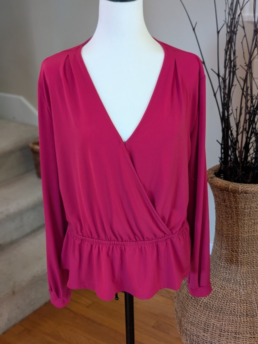 Coquette Surplice‎ Peplum Blouse Fuchsia Pink Long Sleeve Banana Republic W Sz L
